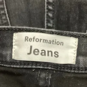 Reformation Women's Black Distressed Ankle High Rise Skinny Denim Jeans Size 26 thumbnail 4