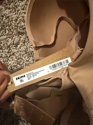 Nwt Skims Molded Body Underwire Thong Bodysuit Strapless Sienna Small (B13) thumbnail 3