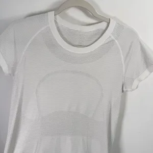 Lululemon White Swiftly Tech Short Sleeve Shirt Athletic Gym Running Womens 8 thumbnail 3