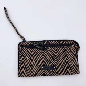 Vera Bradley Front Zip Slim Clutch Wristlet Wallet Zebra Print Quilted Cotton thumbnail 2