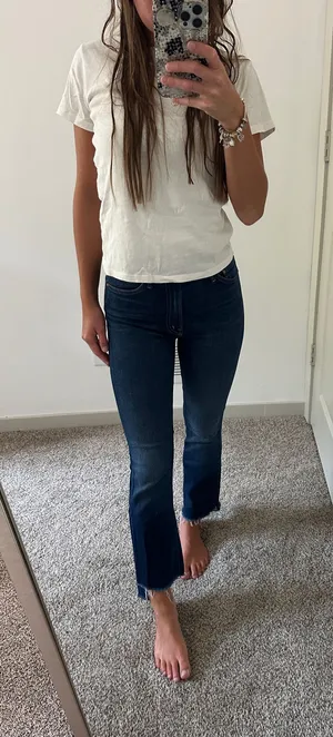 MOTHER Denim Jeans Fray Insider Crop thumbnail 1