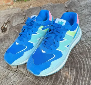 New Balance Sneaker Blue unisex size 6.5 thumbnail 4