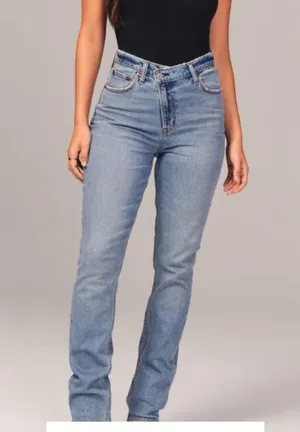 Abercrombie & Fitch The ‘90s Slim Straight Ultra High Rise Cross Size 26 / 2 R thumbnail 1
