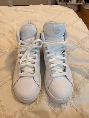 Nike Shoes Women’s thumbnail 3