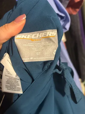 Scrub Skechers Set thumbnail 5