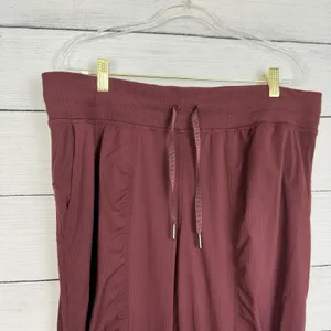 Lululemon Dance Studio Mid-Rise Jogger 28" Savannah Red Size 14 Athletic‎ Active thumbnail 3