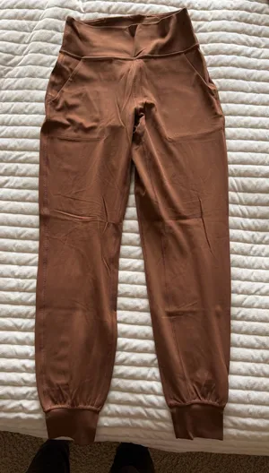 Lululemon Align Jogger  thumbnail 1