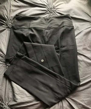 Lululemon Black Reversible Leggings thumbnail 3