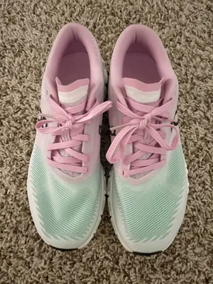 On Cloud Women Shoes thumbnail 4