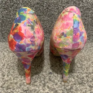 Madden Girl Pink Multicolor Floral Print Pointed Toe Pumps Heels thumbnail 7
