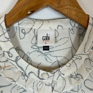 Cabi 4232 Women White Blue Abstract Scribble Ruffle‎ Collar Button Blouse Large thumbnail 3