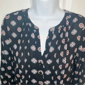 Old Navy Casual Floral Medallion Print MicroPleat front Tshirt Dress Navy XS thumbnail 4