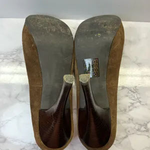 Michael Kors Brown Suede Peep Toe Pumps Heels 8M Gold Insole Wood Heel thumbnail 4