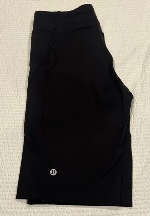Lululemon On Pace Short *10" size 10 women thumbnail 1