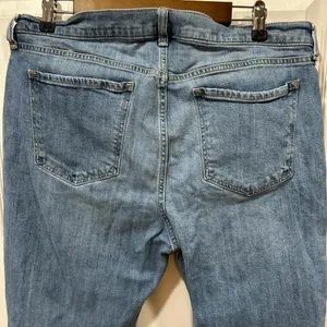 Old Navy Mid-Rise Distressed Jeans – Women’s Size 14 thumbnail 6