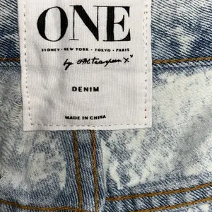 One Teaspoon Distressed Denim Shorts(Size 24) thumbnail 6