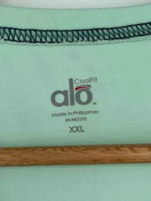 Alo Yoga Cool Fit Short Sleeve Athletic Shirt Women’s Size XXL in Pastel Green thumbnail 2