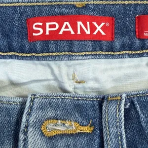 Spanx Womens Large Quiet Luxury Blue Boho Retro Wide Leg Denim Jeans Casual Chic thumbnail 3