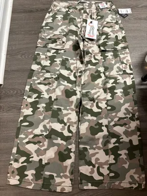 Camouflage flare legs cargo pants Sz9/29 thumbnail 6