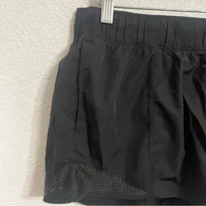 Aerie Offline Womens Shorts Athletic Black Mixed Media Pockets Size Large thumbnail 5