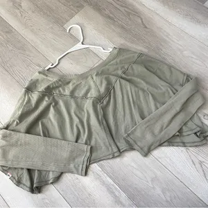 Free People Top v neck crop long sleeve womens Green (small) oversized boho thumbnail 4