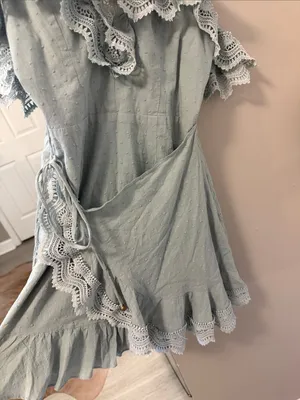 Selfie Leslie x Angel Biba Seafoam Blue Ruffle Cold-Shoulder Romper – Size Small thumbnail 4