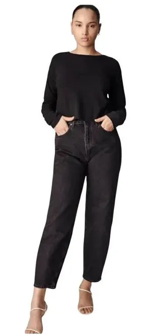 Aritzia Denim forum gia high rise carrot jeans size 23 thumbnail 1