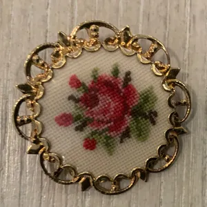 Vintage Victorian Brooch thumbnail 1