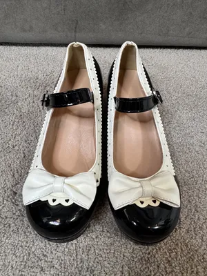 Women’s Black Chunky Heel Mary Jane Pumps Cute Bow & Hearts Round Toe Size 6 NEW thumbnail 2