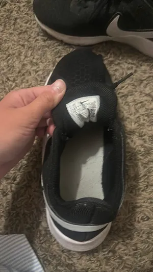 Nike Legend Essential 2 thumbnail 4