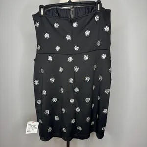 Asos - Bandeau Embellished Mini Dress in Black thumbnail 3