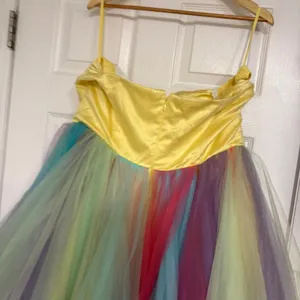 Strapless Multi Color Tulle Formal‎ Dress Size undefined thumbnail 5