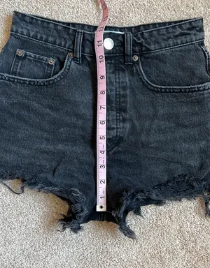 ZARA Black High Rise Distressed Cheeky Denim Shorts Size 2 thumbnail 5