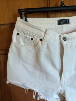 Abercrombie & Fitch Annie high rise White Frayed Hem Denim Jean Shorts Size 28 thumbnail 3