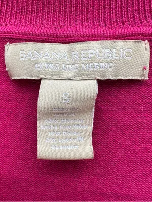 Banana Republic Merino Wool Blend Cranberry Crew Neck Button Cardigan Size Small thumbnail 6
