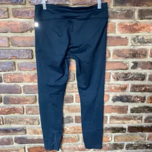 Fabletics Black Define Mid-Rise 7/8 Activewear Leggings Women's Size Medium thumbnail 6