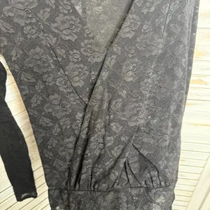 INTIMATELY FREE PEOPLE Women's Size XS Black V Neck Lace Bodysuit Top Vampy Goth thumbnail 9