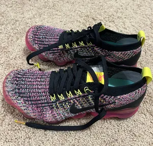 Nike Vapormax Flyknit thumbnail 1
