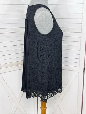 WHBM‎ Lace Front Pleated Chiffon Back Sleeveless Tank Top Black XS Coquette Goth thumbnail 3