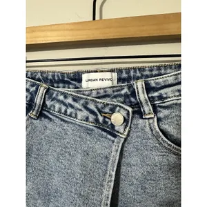 ASOS Urban Revivo Asymmetric Denim Wrap Shorts Light Blue EUC Size‎ S thumbnail 6