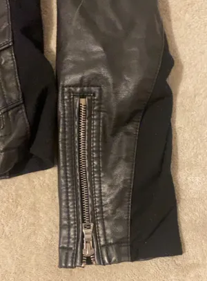 Guess Leather Jacket thumbnail 6