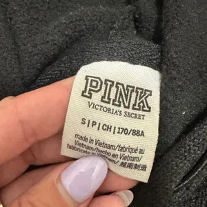 Pink Victoria's‎ Secret | Women's Black Rainbow Gradient Logo Cropped Hoodie, S thumbnail 6