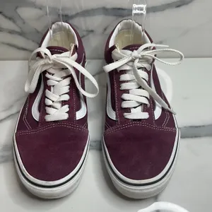 Vans EUC Burgundy Low Top Suede Leather Sneakers Men Sz 7 Wmn Sz 8.5 Skateboard thumbnail 3