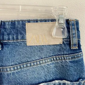 Zara High Rise Straight Leg Ripped Jeans Size 4 100% Cotton Mom‎ Fit Cropped thumbnail 9