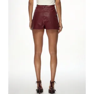 NWT MakeMeChic Faux Leather High Waist Shorts Burgundy Textured Shorts Medium thumbnail 2