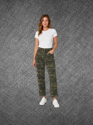 Universal Thread High Rise Straight Camo Pants Women’s Size 2/26 thumbnail 3