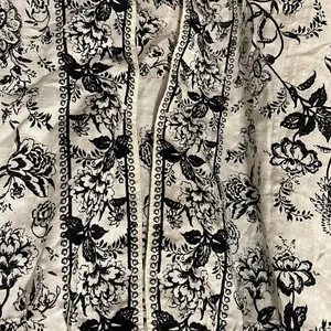 Max Studio top size Large thumbnail 4