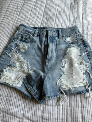 American Eagle jean shorts thumbnail 1