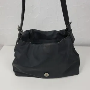 Vintage Coach Mercer 7424 Women Shoulder Bag Black Nylon Leather Twill Flap thumbnail 10