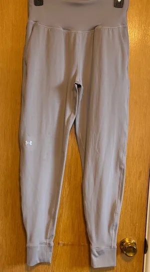 Under Armour Women’s beige joggers thumbnail 1